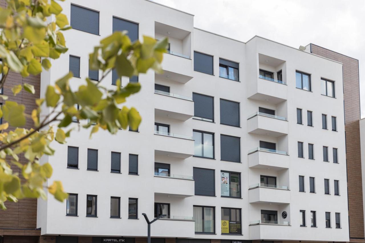 BLERI Apartment, 2 Bedroom, Free parking Pristina Buitenkant foto