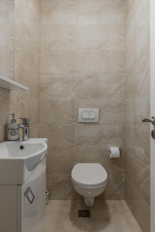BLERI Apartment, 2 Bedroom, Free parking Pristina Buitenkant foto